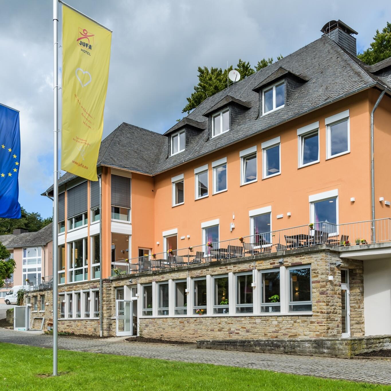 JUFA Hotel Koenigswinter Aussenansicht