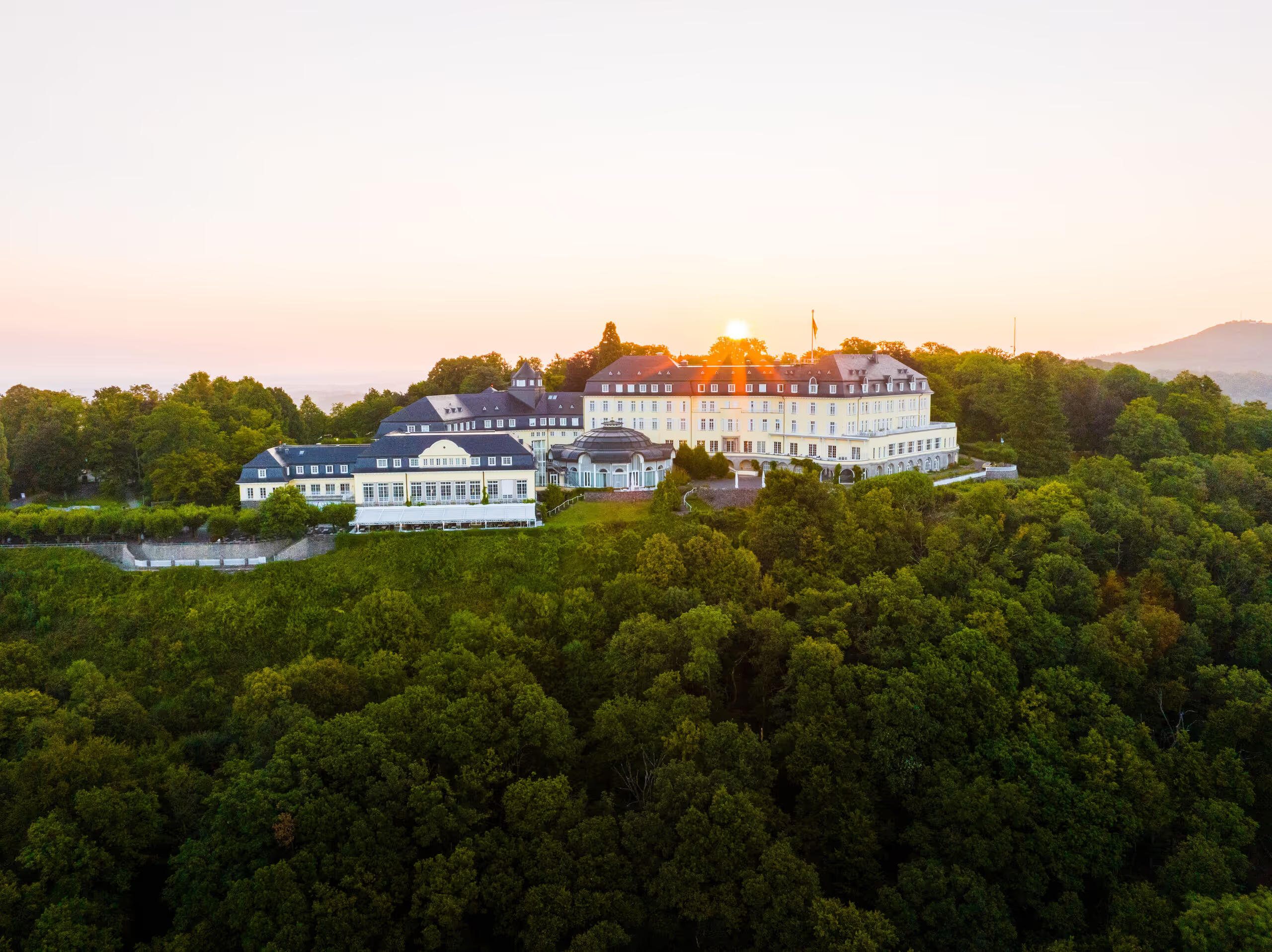 Seigenberger Icon Grandhotel Petersberg Aussenansicht