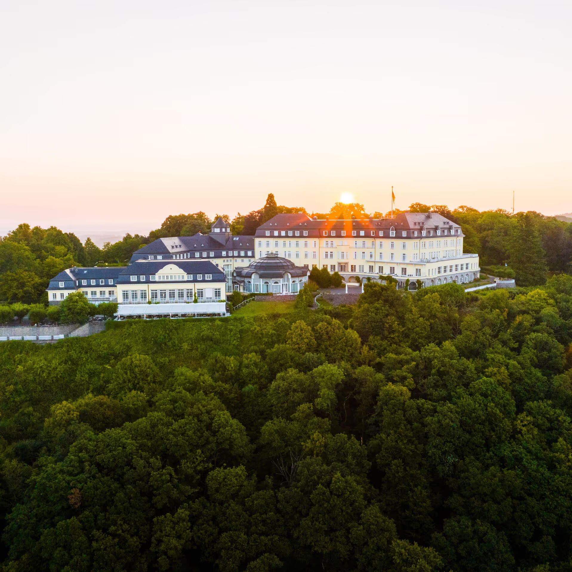 Seigenberger Icon Grandhotel Petersberg Aussenansicht