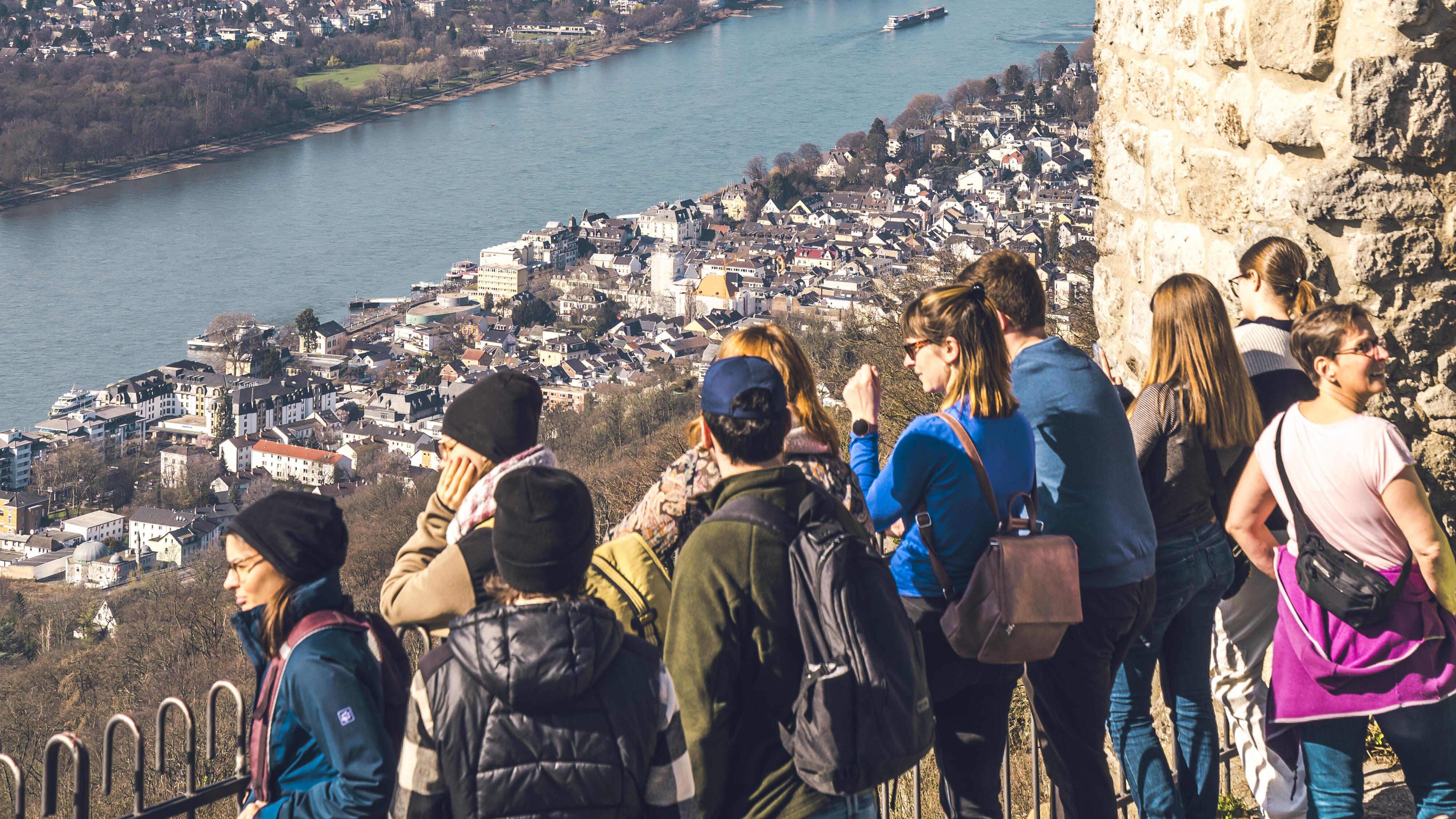 Drachenfels Ausblick Bonn Koeln Kinder