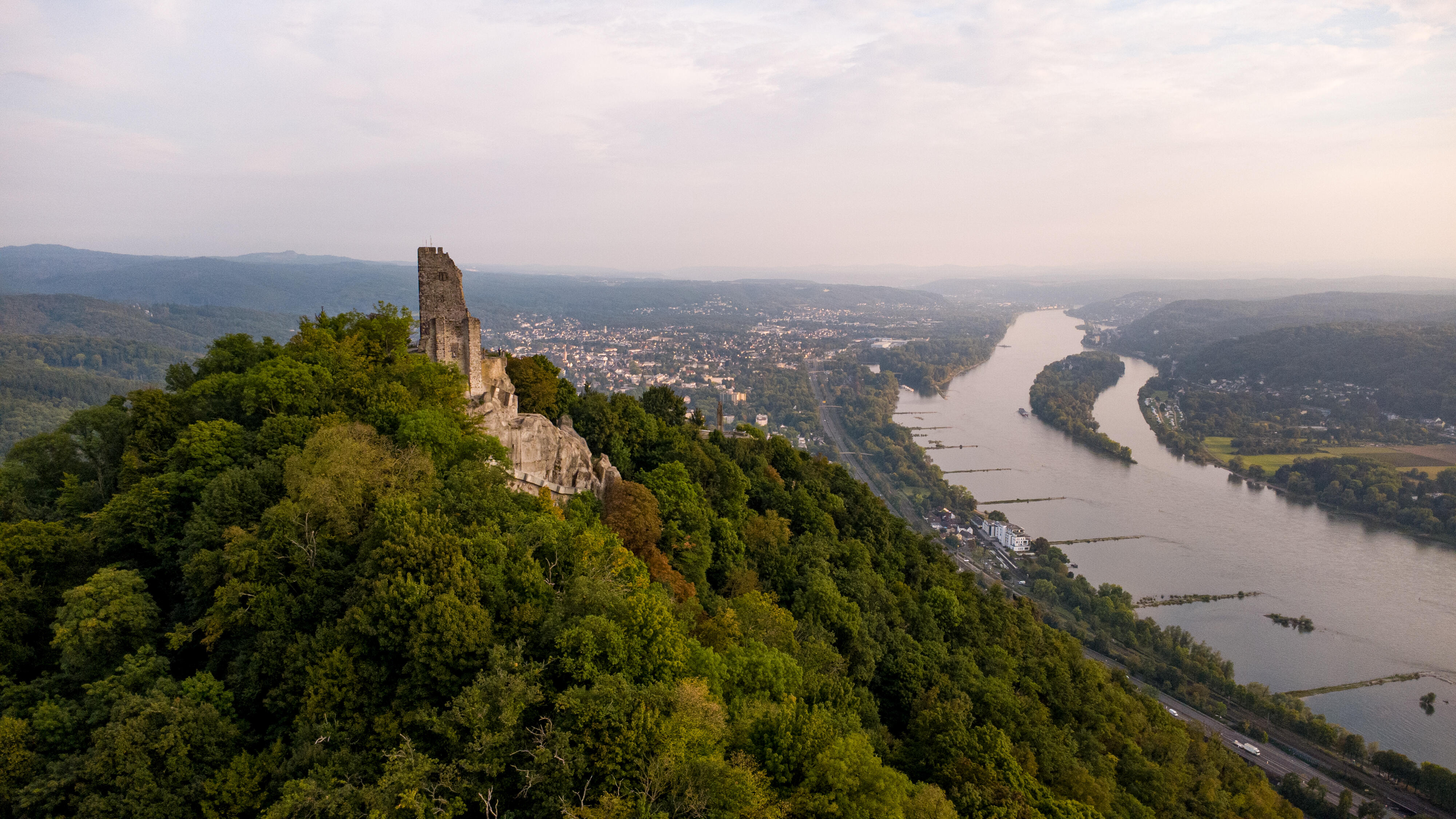 Drachenfels Ruine Luftaufnahme Bad Honnef
