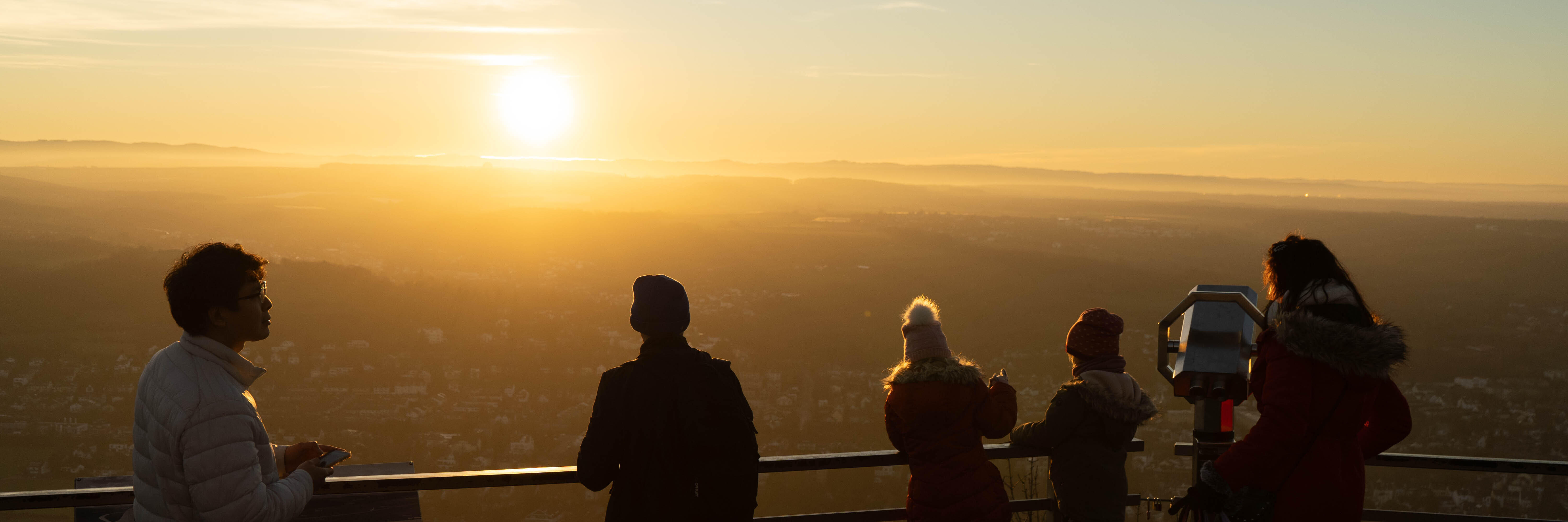 Drachenfels Sonnenuntergang Menschen